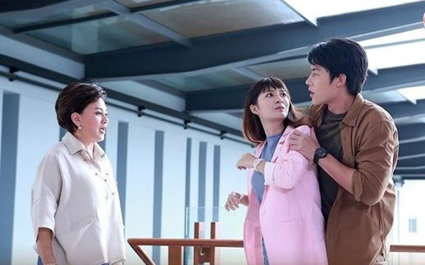 Ngỡ ngàng khi về sống với chồng 'trẻ con', mẹ chồng 'đồng bóng' - Ảnh 1. Ngỡ ngàng khi về sống với chồng 'trẻ con', mẹ chồng 'đồng bóng' - Ảnh 1.