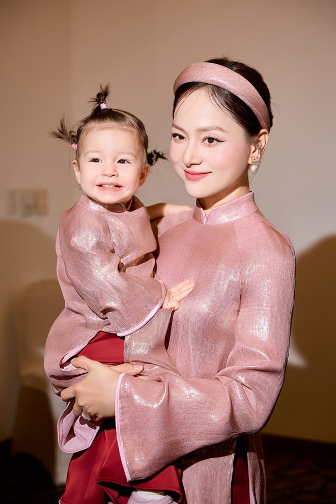 Diễn viên Lan Phương: 'Chồng từng không đồng cảm, tôi đơn độc trong sự kiệt quệ' - Ảnh 10. Diễn viên Lan Phương: 'Chồng từng không đồng cảm, tôi đơn độc trong sự kiệt quệ' - Ảnh 10.