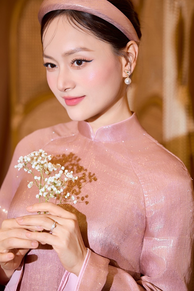 Diễn viên Lan Phương: 'Chồng từng không đồng cảm, tôi đơn độc trong sự kiệt quệ' - Ảnh 5. Diễn viên Lan Phương: 'Chồng từng không đồng cảm, tôi đơn độc trong sự kiệt quệ' - Ảnh 5.