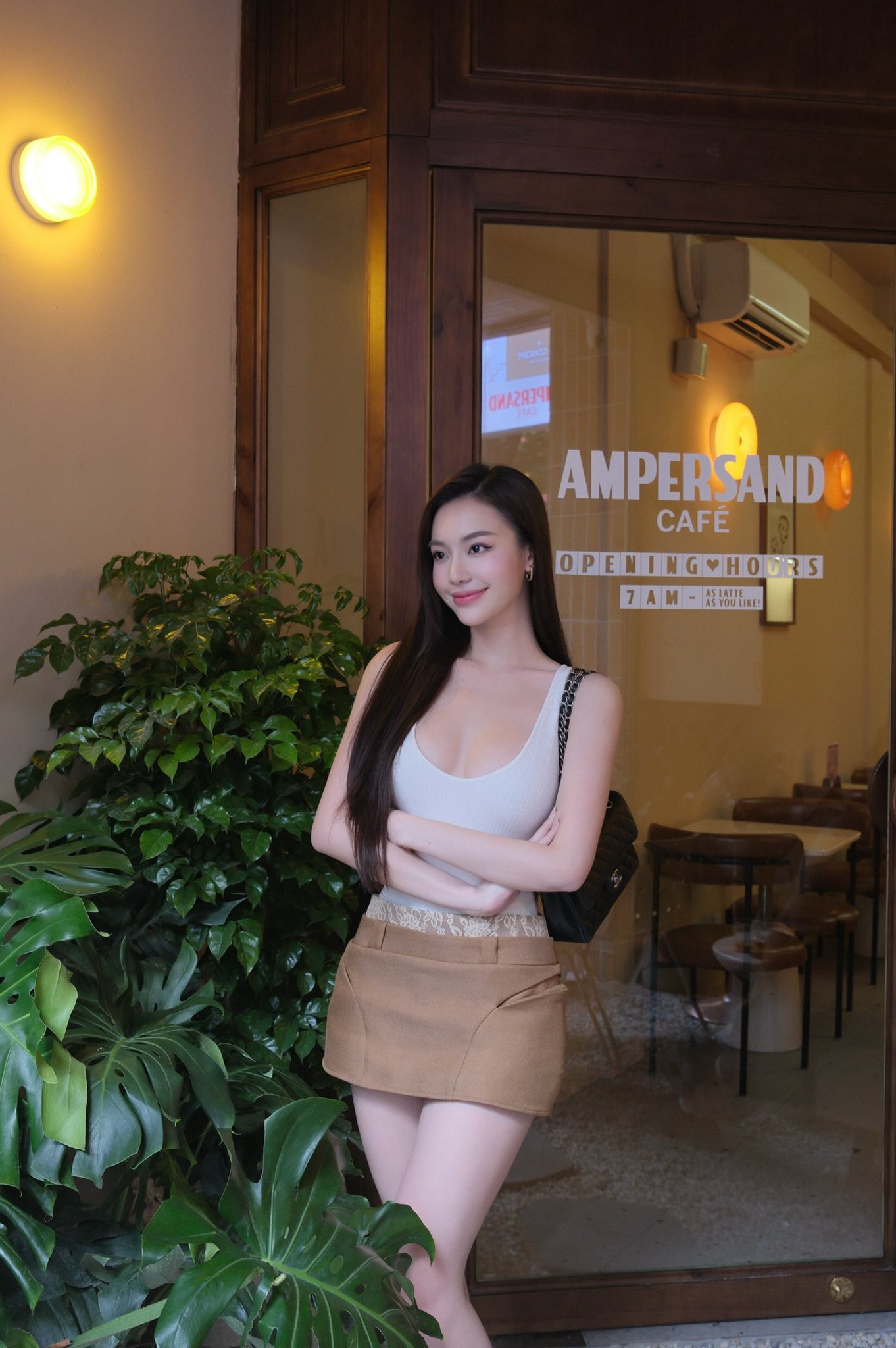 Chân dung mỹ nhân quê Vĩnh Long vừa thắng giải 'best body' Hoa hậu Hoàn vũ Việt Nam- Ảnh 16. Chân dung mỹ nhân quê Vĩnh Long vừa thắng giải 'best body' Hoa hậu Hoàn vũ Việt Nam- Ảnh 16.