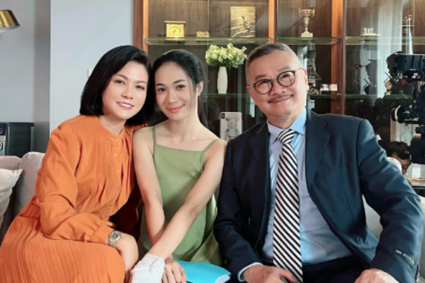 'Chân dài' ở Hà Nội cùng thời Hoa hậu Hà Kiều Anh giờ nhan sắc thay đổi ra sao?- Ảnh 3. 'Chân dài' ở Hà Nội cùng thời Hoa hậu Hà Kiều Anh giờ nhan sắc thay đổi ra sao?- Ảnh 3.