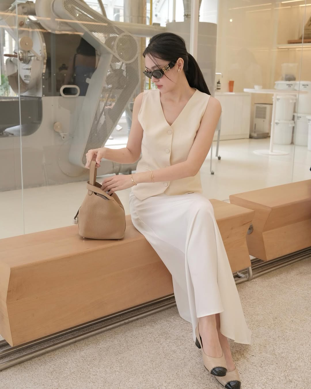 Các cô dâu hào môn Việt bị Các cô dâu hào môn Việt bị