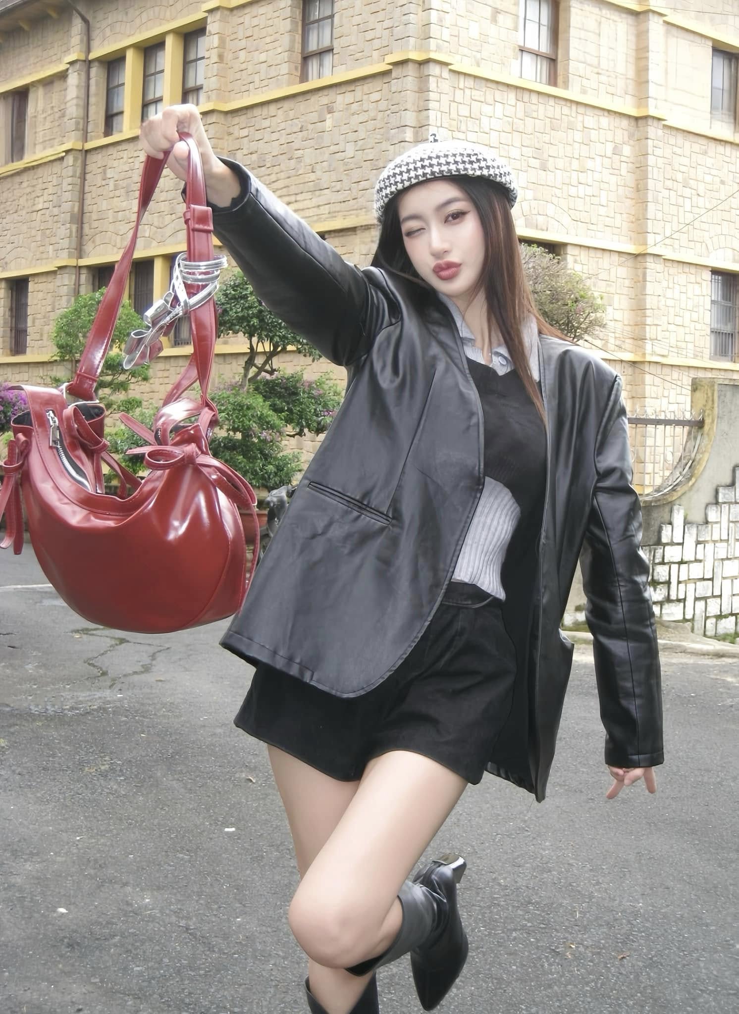 Người đẹp gen Z quê Gia Lai - ứng viên sáng giá Hoa hậu Hoàn vũ Việt Nam - Ảnh 12. Người đẹp gen Z quê Gia Lai - ứng viên sáng giá Hoa hậu Hoàn vũ Việt Nam - Ảnh 12.