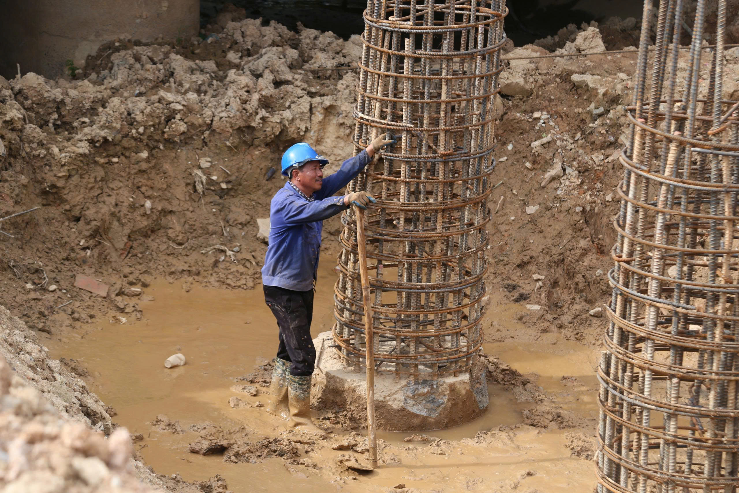 Đường 500 tỷ đồng thi công cầm chừng, chờ... mặt bằng- Ảnh 7. Đường 500 tỷ đồng thi công cầm chừng, chờ... mặt bằng- Ảnh 7.