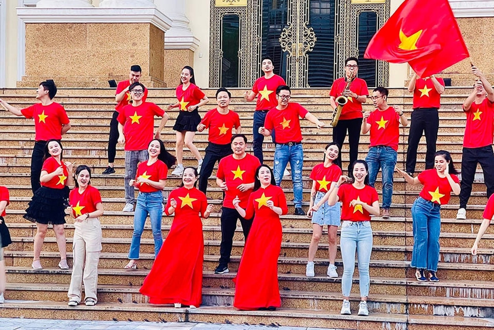 Trung tá quân đội 42 tuổi trẻ đẹp như hot boy là ai? - Ảnh 9. Trung tá quân đội 42 tuổi trẻ đẹp như hot boy là ai? - Ảnh 9.