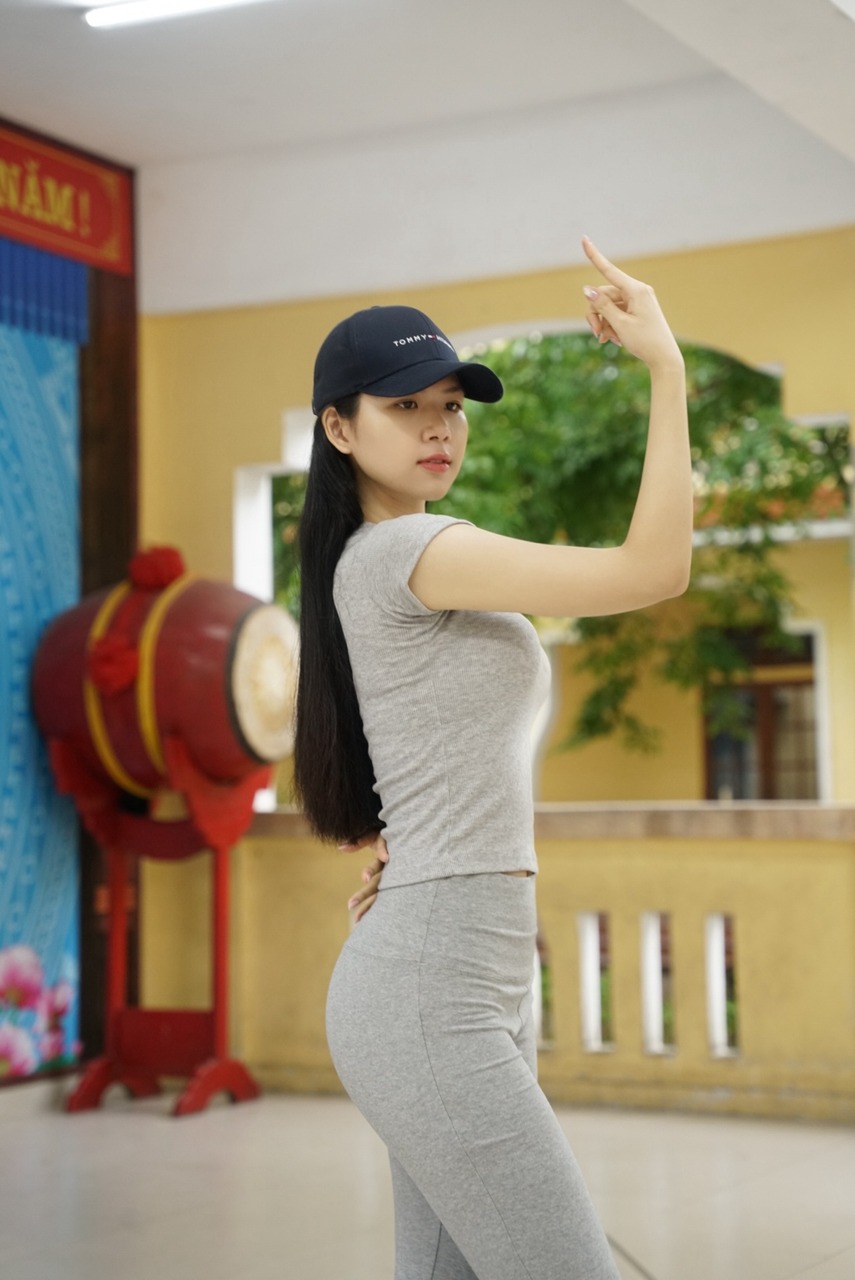Nữ sinh quê Đà Nẵng đặt tham vọng tại chung kết Hoa hậu Việt Nam- Ảnh 14. Nữ sinh quê Đà Nẵng đặt tham vọng tại chung kết Hoa hậu Việt Nam- Ảnh 14.