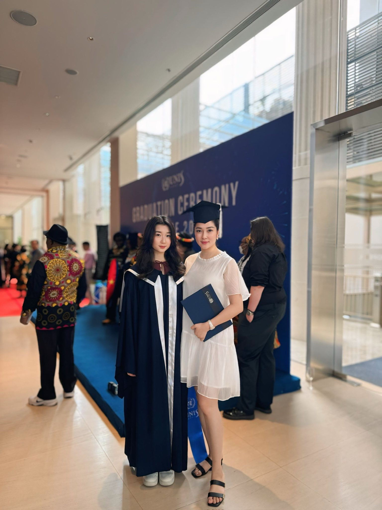 Hoa hậu Việt Nam quê Hải Phòng không ham hào quang showbiz, mê ngành báo chí- Ảnh 6.