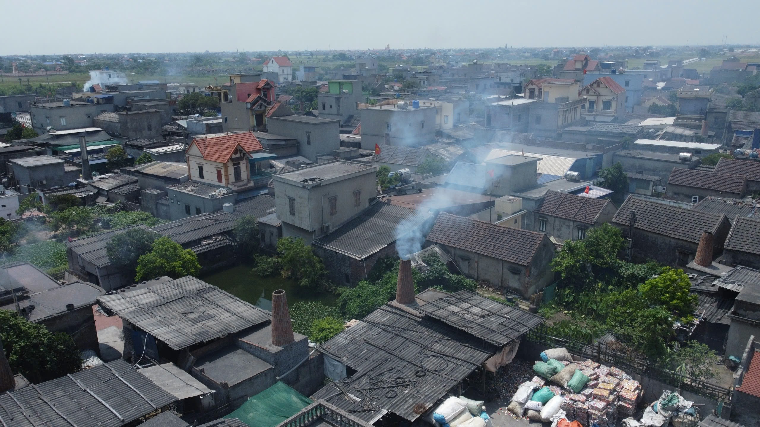 Lo ngại về sức khỏe người dân ở làng tái chế nhôm nổi tiếng tại Nam Định - Ảnh 11.