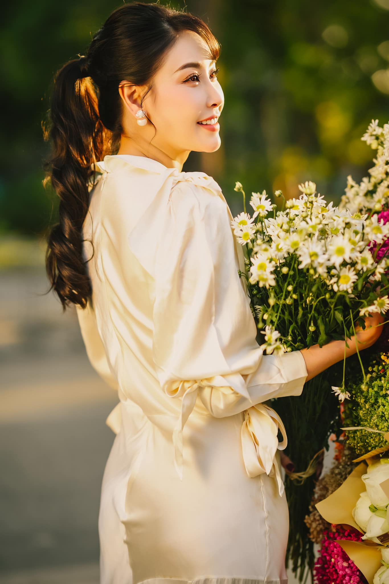 Hà Kiều Anh - hoa hậu trẻ nhất lịch sử Việt Nam, hiện tại ở tuổi U50 nhan sắc vẫn quá 'hack' tuổi- Ảnh 4.