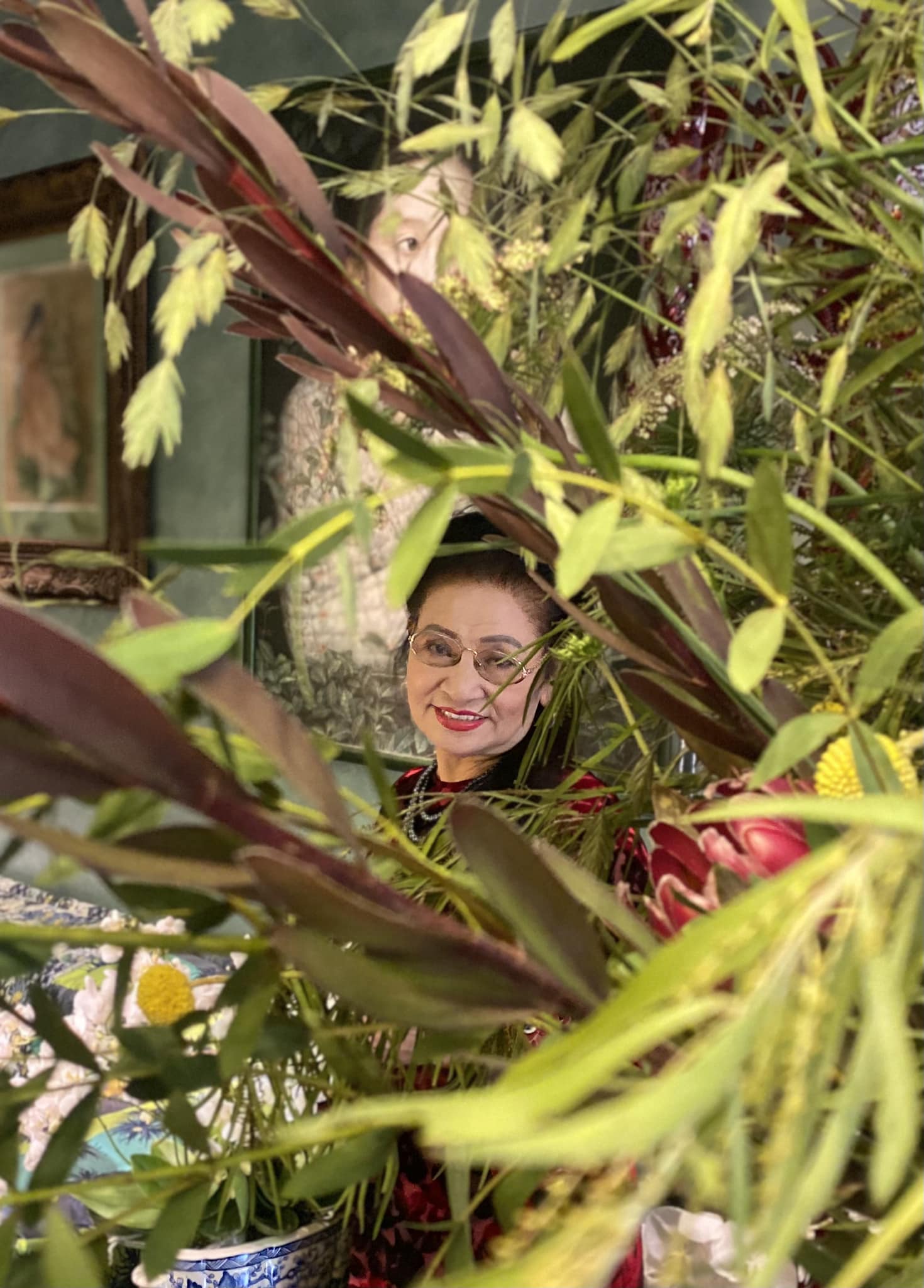 Mẹ ruột một nữ NSND làng nhạc: Thời trẻ nức tiếng tài sắc, U90 vẫn trẻ đẹp kinh ngạc- Ảnh 6.