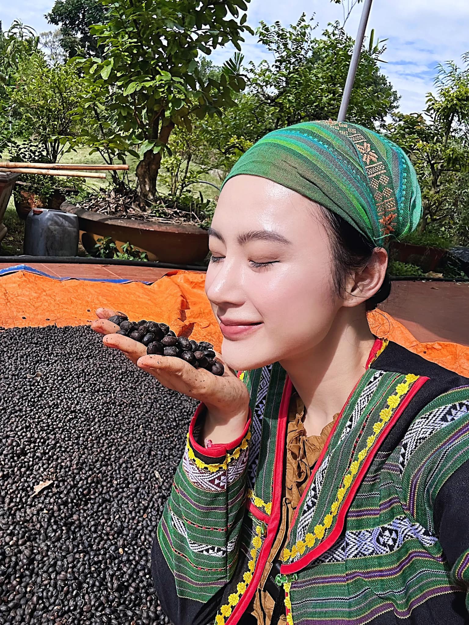 Đời thực nhiều tò mò của Angela Phương Trinh sau loạt hình ảnh khoe cơ bắp nam tính- Ảnh 6. Đời thực nhiều tò mò của Angela Phương Trinh sau loạt hình ảnh khoe cơ bắp nam tính- Ảnh 6.