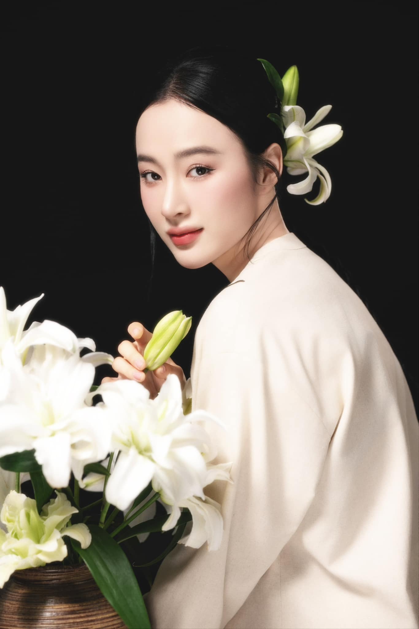 Đời thực nhiều tò mò của Angela Phương Trinh sau loạt hình ảnh khoe cơ bắp nam tính- Ảnh 7. Đời thực nhiều tò mò của Angela Phương Trinh sau loạt hình ảnh khoe cơ bắp nam tính- Ảnh 7.