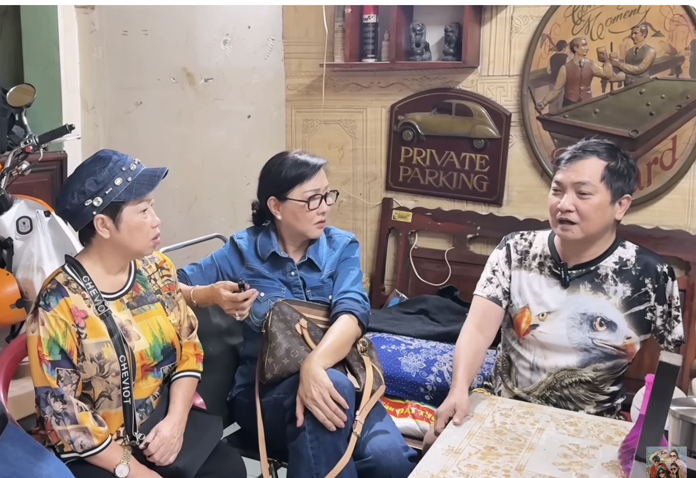 Giọng ca bolero từng bị tai nạn mất một cánh tay, sau 10 năm giờ ra sao?- Ảnh 4. Giọng ca bolero từng bị tai nạn mất một cánh tay, sau 10 năm giờ ra sao?- Ảnh 4.