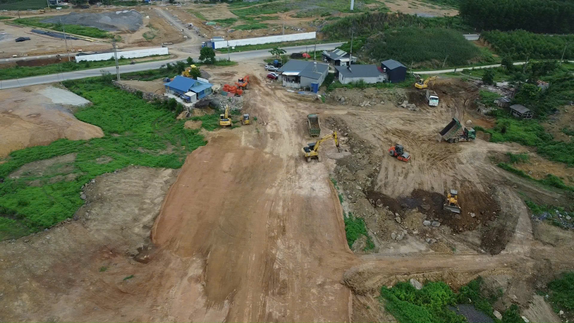 Toàn cảnh dự án cụm công nghiệp Quảng Chu ở Bắc Kạn thi công kiểu 'tiền trảm hậu tấu'- Ảnh 8.