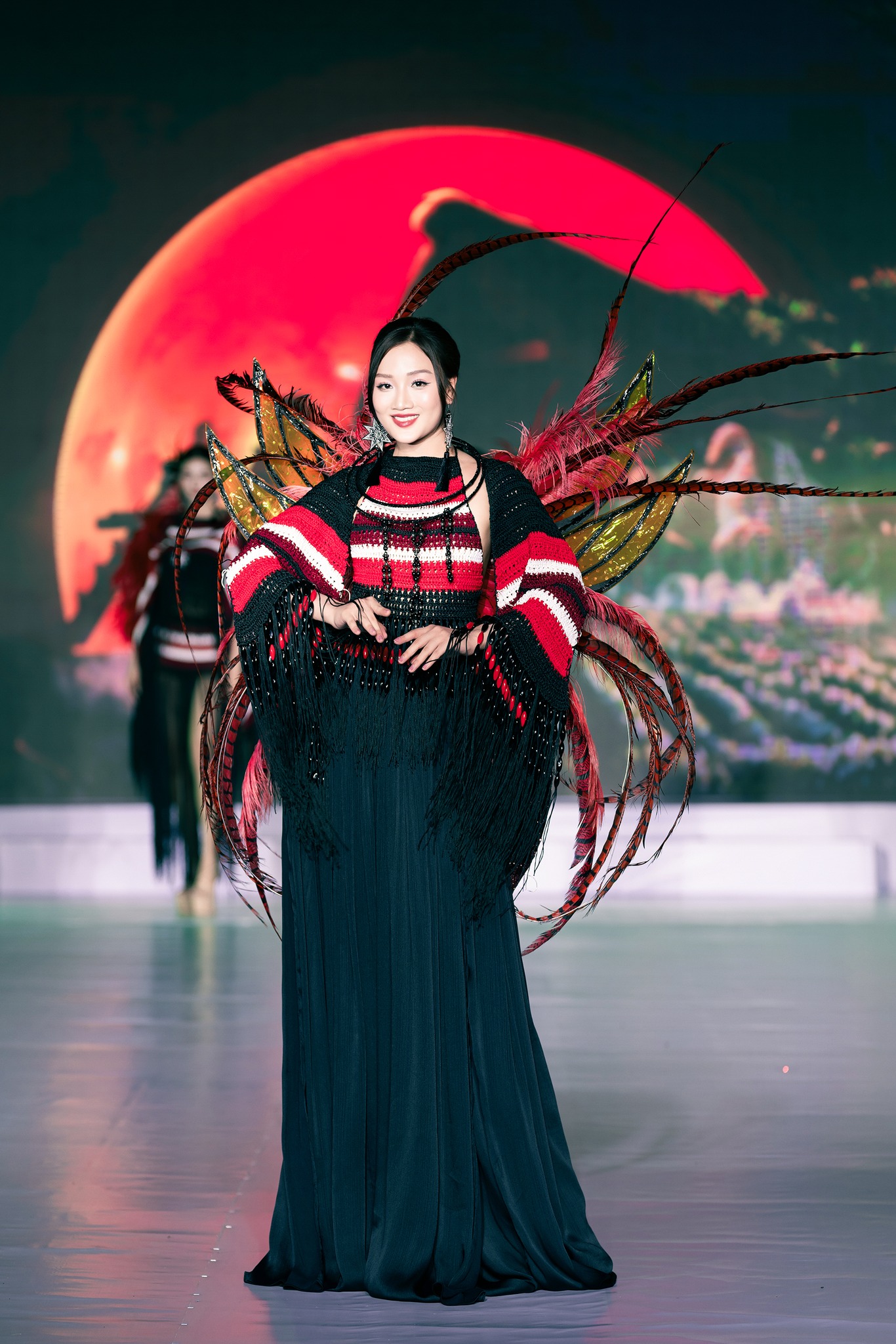 Á hậu quê Thái Bình có vai diễn dự Liên hoan Nghệ thuật Sân khấu chuyên nghiệp toàn quốc, là ai?- Ảnh 7.