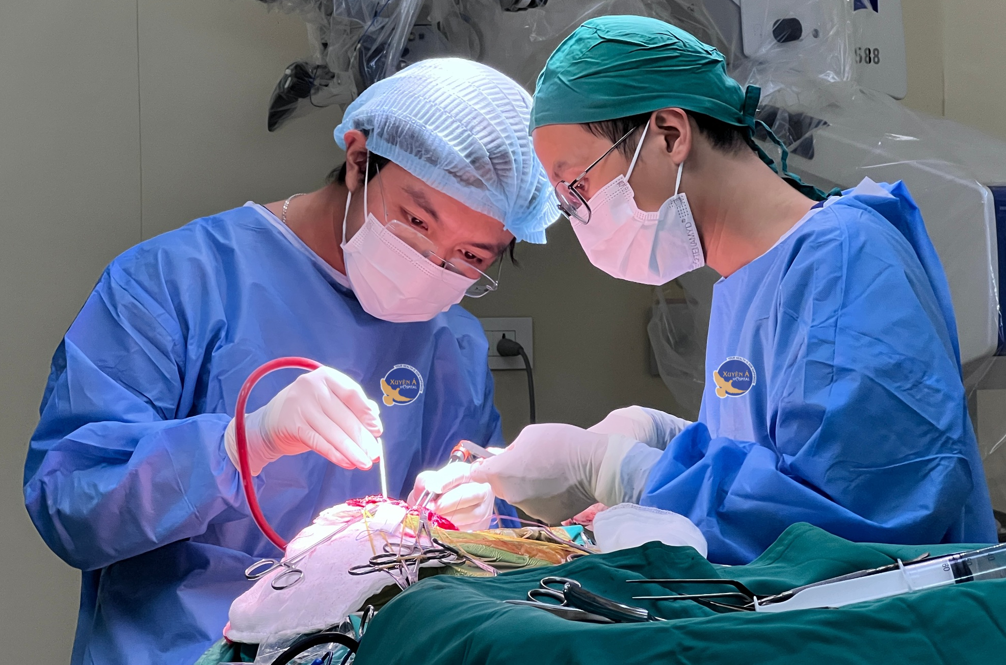 Người phụ nữ 48 tuổi phát hiện u não to như quả quýt từ dấu hiệu nhiều người Việt bỏ qua - Ảnh 2.