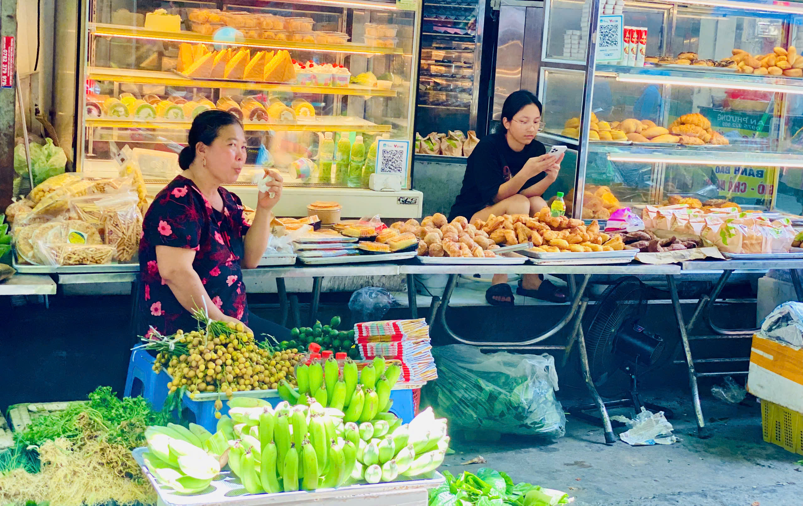 Loại quả ăn vặt dân dã vào mùa, chị em thi nhau săn đón thưởng thức- Ảnh 6.