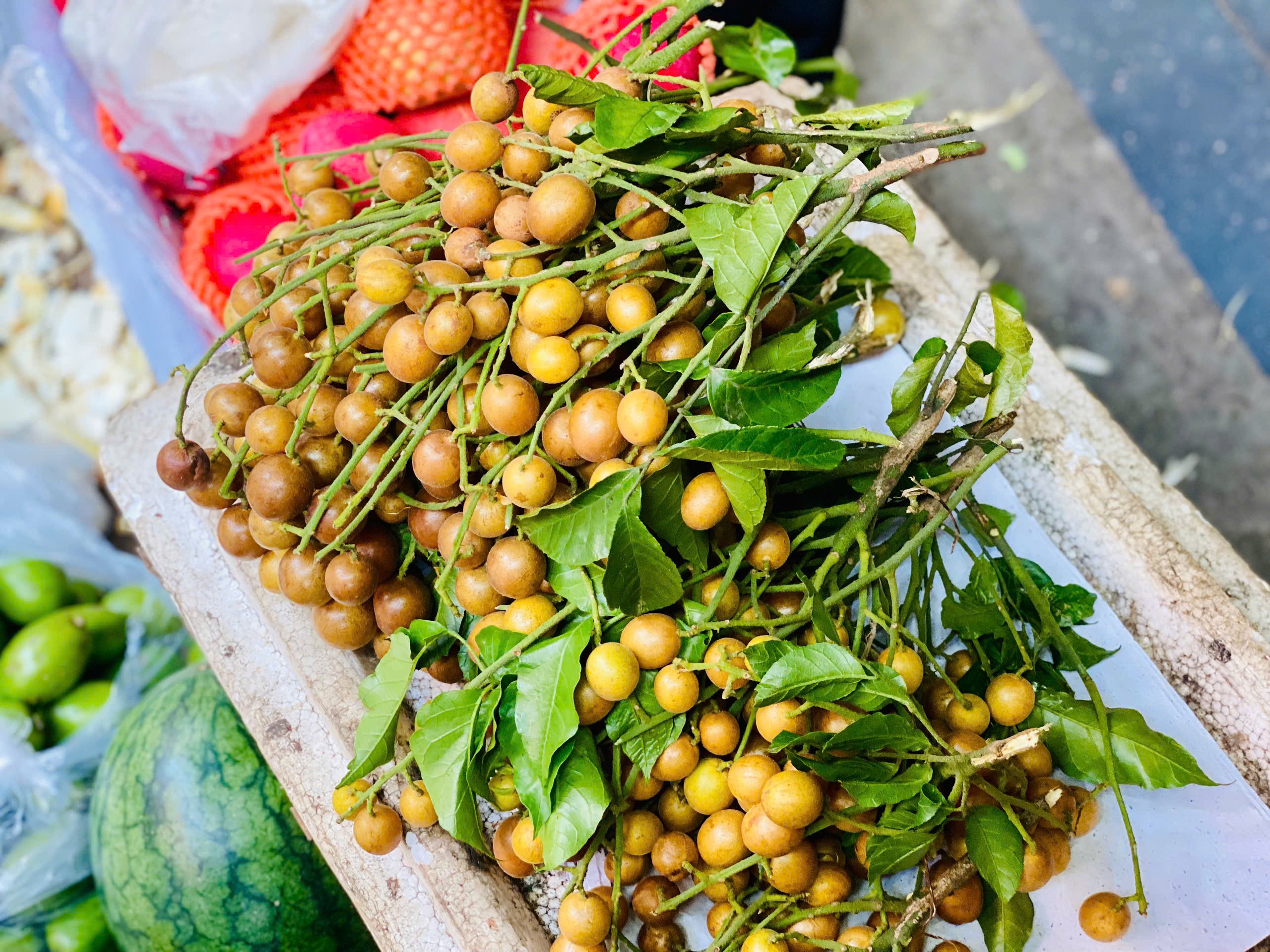 Loại quả ăn vặt dân dã vào mùa, chị em thi nhau săn đón thưởng thức- Ảnh 5.