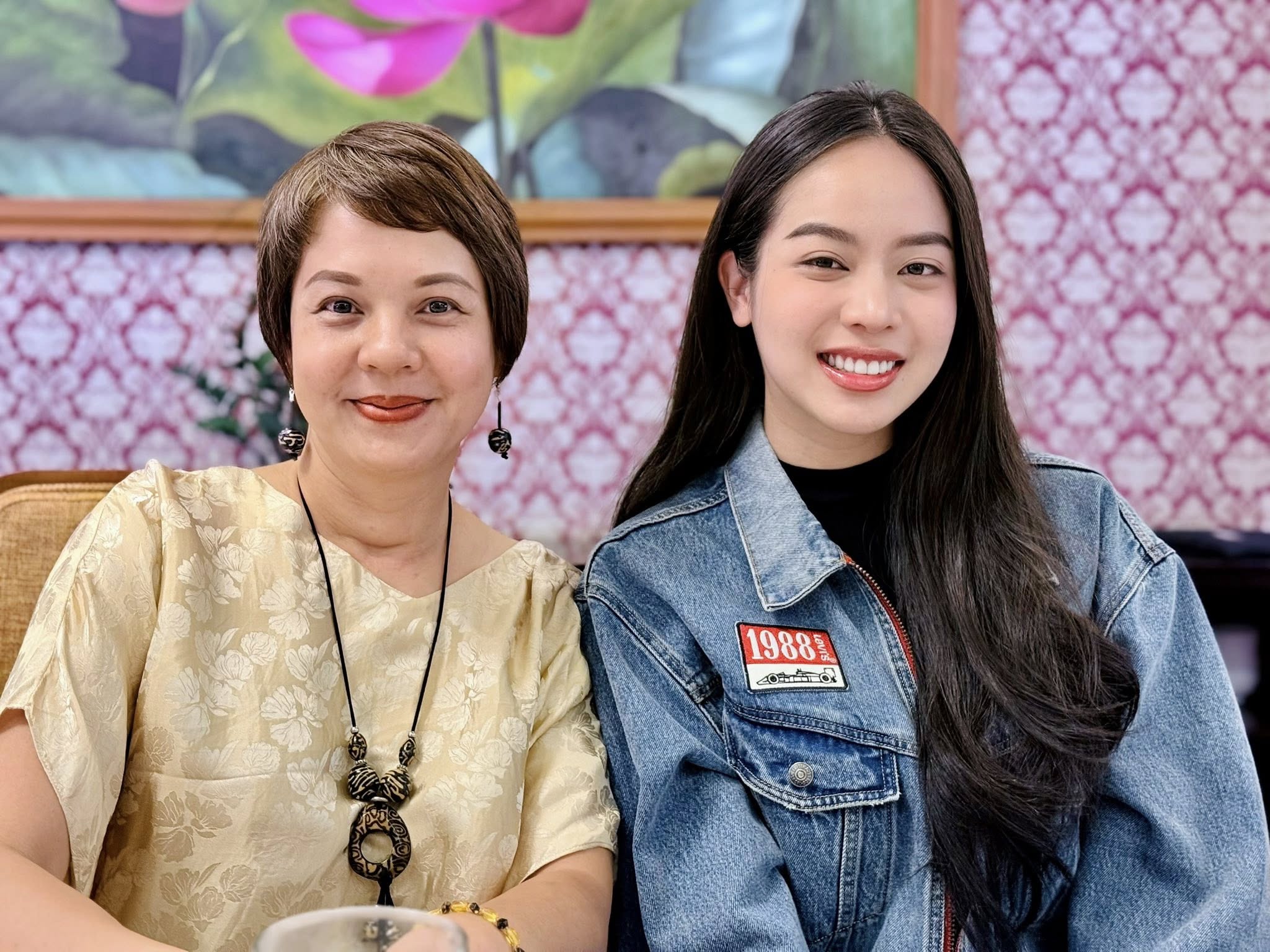 MC Diễm Quỳnh khiến fan bất ngờ với biệt danh dành cho nàng hậu quê Đà Nẵng - Ảnh 3. MC Diễm Quỳnh khiến fan bất ngờ với biệt danh dành cho nàng hậu quê Đà Nẵng - Ảnh 3.