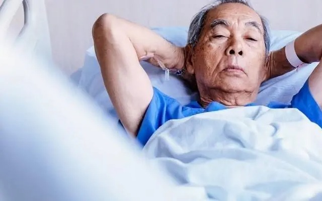 Nghe con trai nói 'Bố mẹ có lương hưu rồi, đừng gây chuyện', tôi chỉ đáp một câu 3 năm sau con mới thấm thía mà hối hận - Ảnh 2. Nghe con trai nói 'Bố mẹ có lương hưu rồi, đừng gây chuyện', tôi chỉ đáp một câu 3 năm sau con mới thấm thía mà hối hận - Ảnh 2.