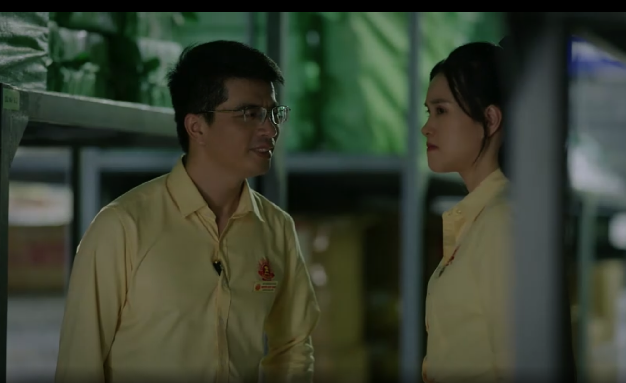 'Dịu dàng màu nắng' mới nhất (tập 19): Giám đốc Hà tiếp tục 'bật đèn xanh' để Tuyết phá hoại Phong và sản phẩm bánh mới- Ảnh 3. 'Dịu dàng màu nắng' mới nhất (tập 19): Giám đốc Hà tiếp tục 'bật đèn xanh' để Tuyết phá hoại Phong và sản phẩm bánh mới- Ảnh 3.