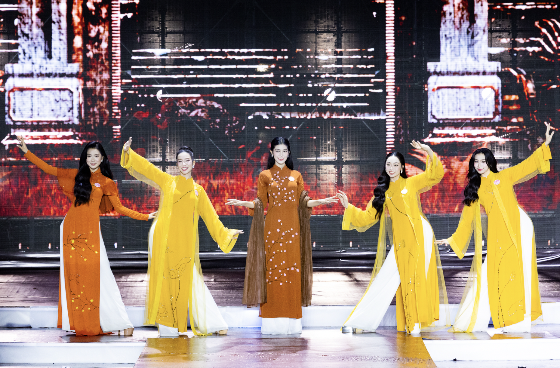 Nữ sinh 19 tuổi gây tranh cãi nhất Hoa hậu Việt Nam dừng chân ở vị trí nào?- Ảnh 3.