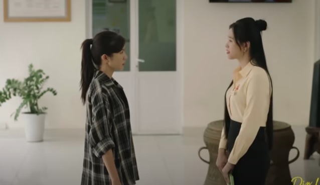 'Dịu dàng màu nắng' mới nhất (tập 20): Xuân nhận tin sốc từ Tuyết, Lan Anh bị 'Khách Vip' theo dõi - Ảnh 2. 'Dịu dàng màu nắng' mới nhất (tập 20): Xuân nhận tin sốc từ Tuyết, Lan Anh bị 'Khách Vip' theo dõi - Ảnh 2.