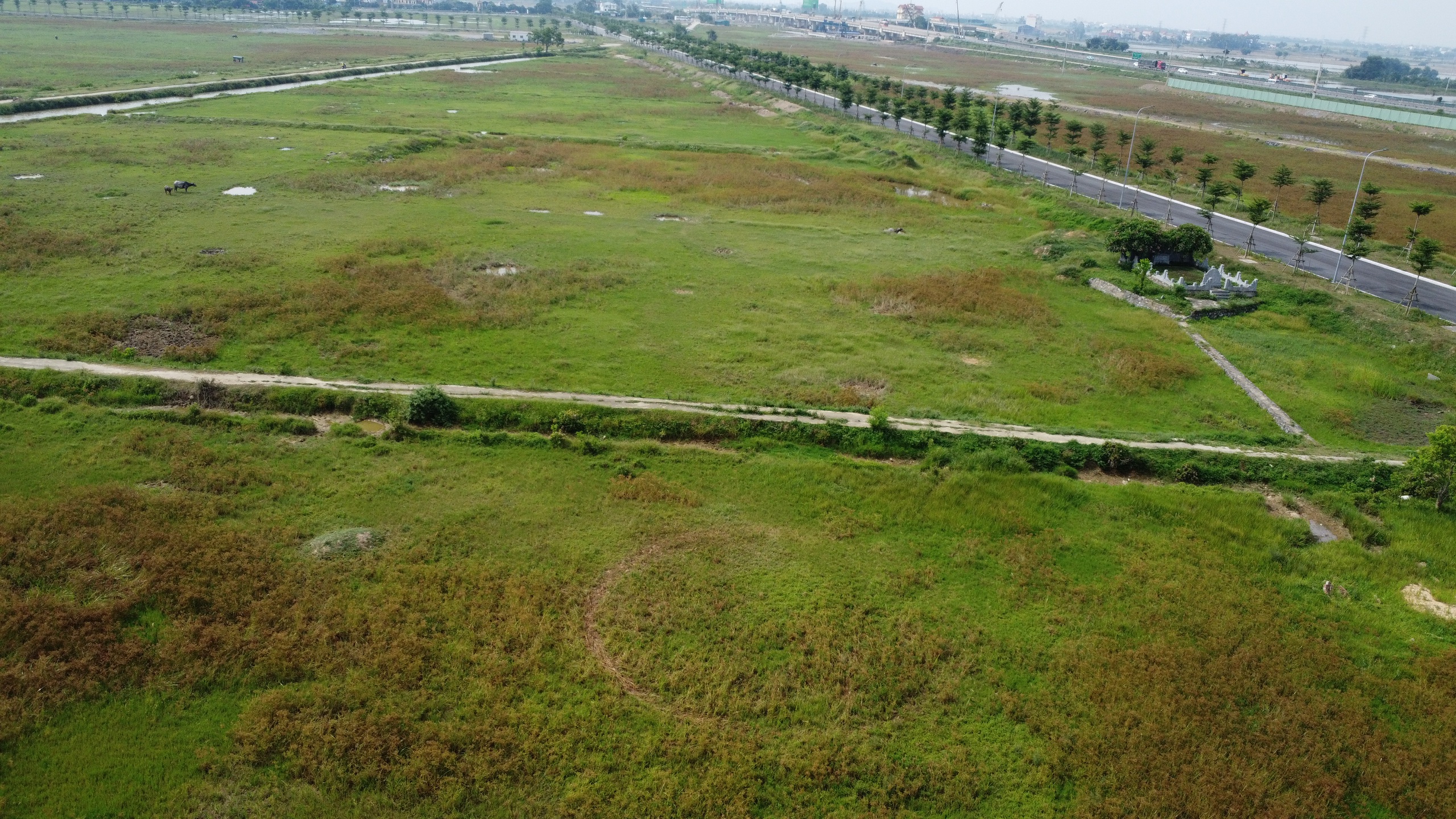 Gần 4 năm thi công, cụm công nghiệp Yên Bằng cạnh tỉnh Ninh Bình mới hiện ra sao? - Ảnh 11. Gần 4 năm thi công, cụm công nghiệp Yên Bằng cạnh tỉnh Ninh Bình mới hiện ra sao? - Ảnh 11.