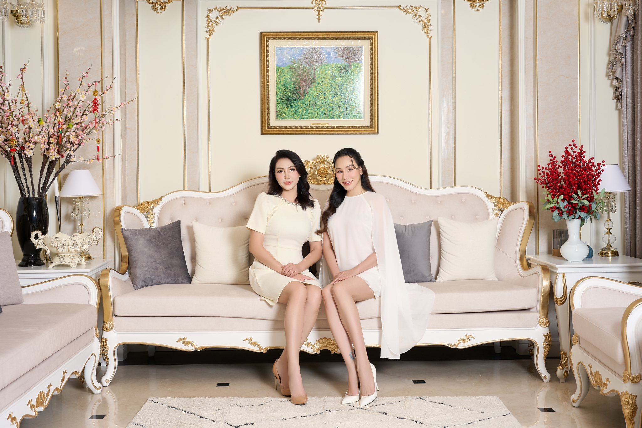 Nhan sắc khó tin của chị gái Hồ Quỳnh Hương ở tuổi ngoài 50- Ảnh 3.