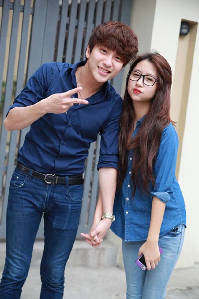 Đường tình của hot boy đào hoa nhất vũ trụ VFC: Thân với ai là vướng tin yêu người đó, soi hint thấy có cả Chi Pu - Ảnh 2. Đường tình của hot boy đào hoa nhất vũ trụ VFC: Thân với ai là vướng tin yêu người đó, soi hint thấy có cả Chi Pu - Ảnh 2.