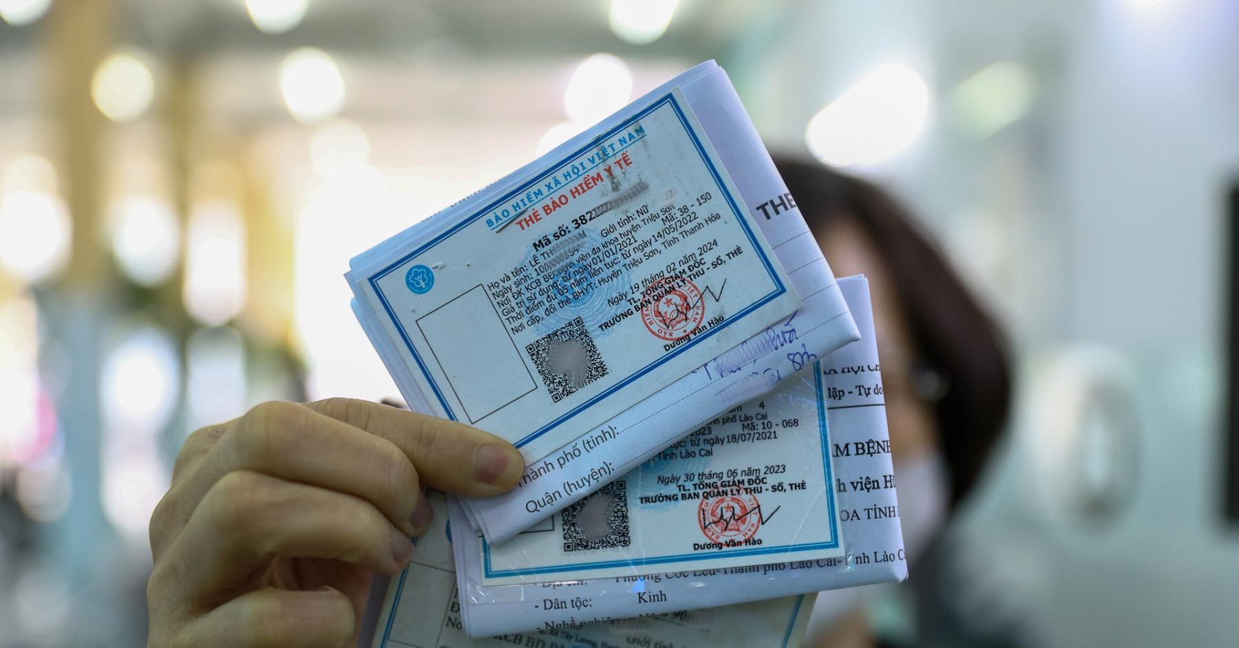 3 trường hợp này vẫn được sử dụng thẻ bảo hiểm y tế giấy từ tháng 6/2025 - Ảnh 2.