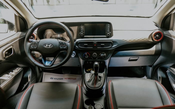 Giá lăn bánh Toyota Vios mới nhất giảm kỷ lục, thấp chưa từng có, ngang sedan hạng A, dễ bỏ xa Hyundai Accent và Honda City về doanh số- Ảnh 1. Giá lăn bánh Hyundai Grand i10 mới nhất rẻ kỷ lục, thấp chưa từng có, xứng danh xe hatchback hạng A rẻ nhất