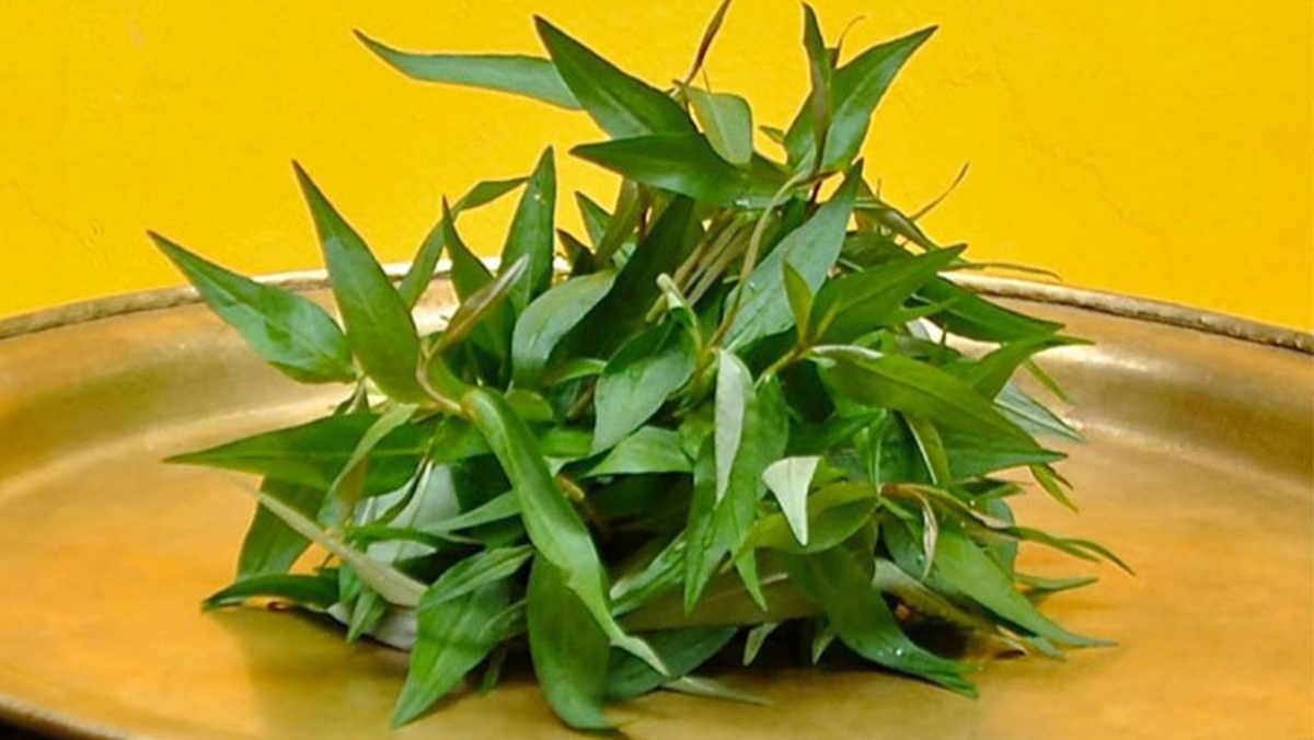 Roergebakken maag met deze groente zorgt voor een heerlijke knapperigheid - Foto 2. Dạ dày xào với loại rau này đảm bảo giòn ngon sần sật - Ảnh 2.