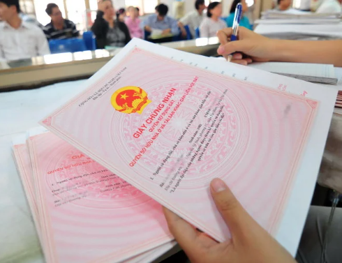 Những quy định cần biết khi muốn sang tên sổ đỏ từ 1/7/2025- Ảnh 4. Những quy định cần biết khi muốn sang tên sổ đỏ từ 1/7/2025- Ảnh 4.