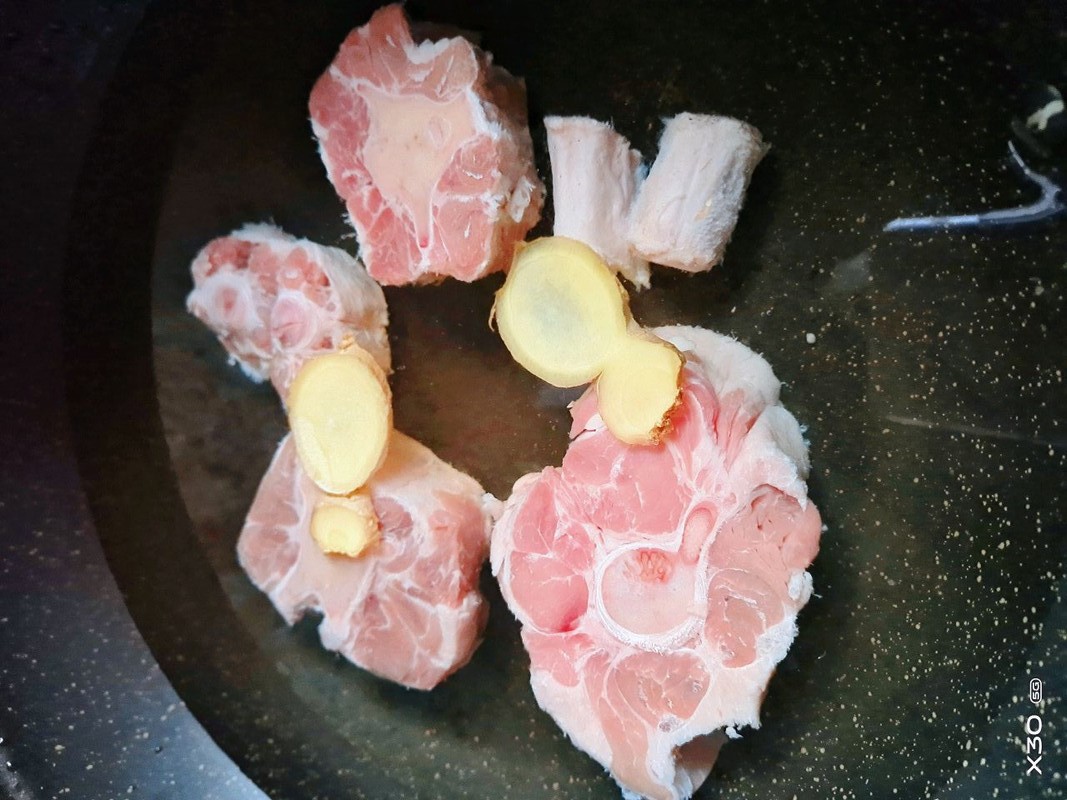 canh-duoi-bo-ca-chua-va-nam-2-1748889067967229391133-1749002982463-1749002982562185638191.jpg
