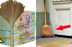Nên đặt chổi quét nhà ở đâu để mang lại sự hanh thông và tài lộc cho gia chủ - Ảnh 2. Nên đặt chổi quét nhà ở đâu để mang lại sự hanh thông và tài lộc cho gia chủ - Ảnh 2.