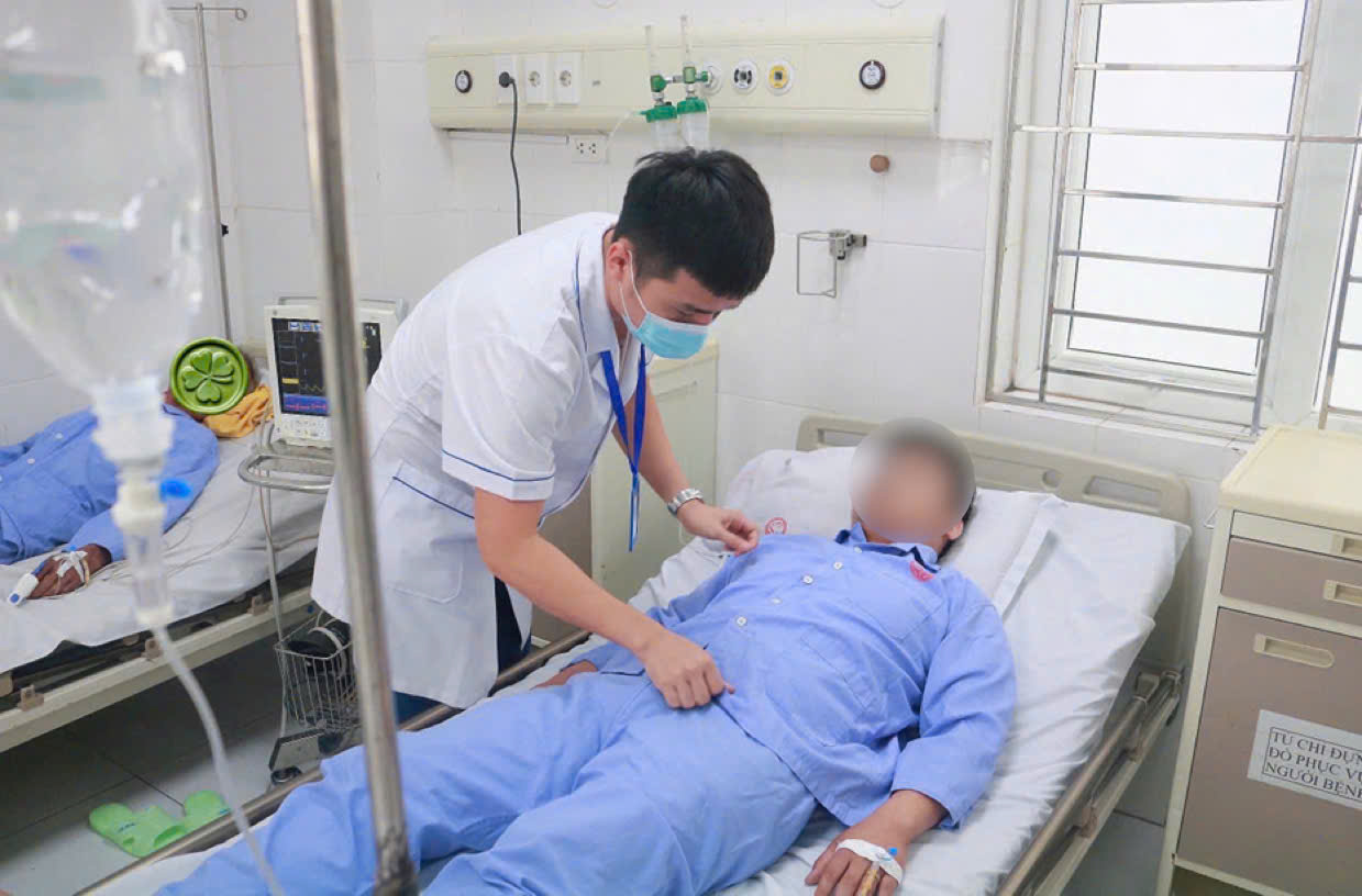 Người đàn ông 26 tuổi sốc phản vệ nặng sau bữa tối thừa nhận ăn món 'đặc sản' này - Ảnh 2.