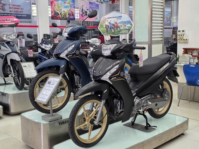 Xe số 115cc giá 28 triệu đồng tại Việt Nam xịn hơn Honda Future, rẻ như Wave RSX đã xuất hiện tại đại lý khiến người mua xôn xao - Ảnh 2. Xe số 115cc giá 28 triệu đồng tại Việt Nam xịn hơn Honda Future, rẻ như Wave RSX đã xuất hiện tại đại lý khiến người mua xôn xao - Ảnh 2.