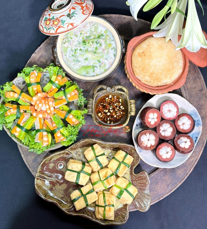 Mẹ đảm 9X gợi ý những mâm cơm chống ngán ngày hè - Ảnh 3.