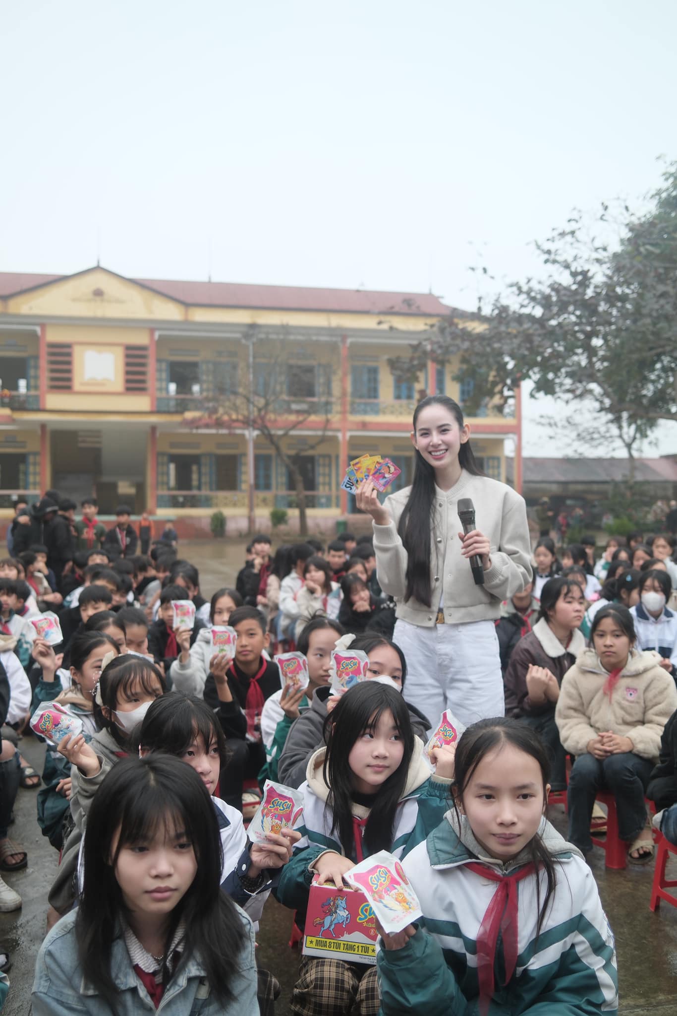 Người mẫu quê Hà Nam lấy con trai Chủ tịch tập đoàn Viettel là ai?- Ảnh 8.