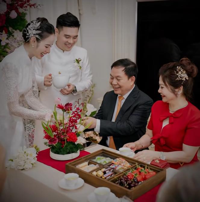 Mỹ nhân quê Hà Nam bất ngờ khi hé lộ gia thế 'hào môn' của chồng sắp cưới- Ảnh 1. Mỹ nhân quê Hà Nam bất ngờ khi hé lộ gia thế 'hào môn' của chồng sắp cưới- Ảnh 1.