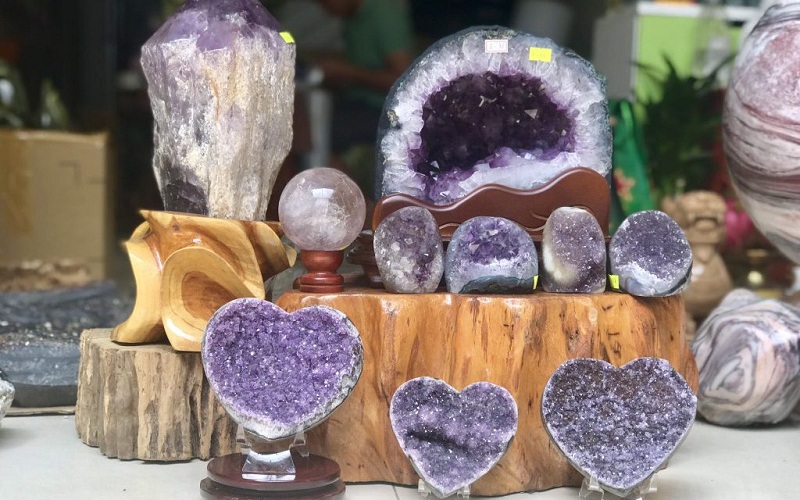 Những kiêng kỵ cần tránh trong phong thủy nhà bếp cho gia chủ tuổi Canh Thân- Ảnh 1. Đặt vật phẩm phong thủy phù hợp với từng không gian trong nhà để mang lại sức khỏe, hài hòa cho gia đình