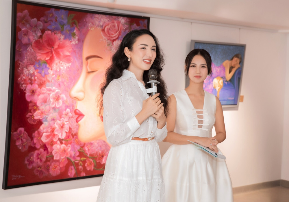 Hoa hậu từng đỗ 3 trường đại học là mẹ đơn thân, có con gái 15 tuổi cao 1,7m - Ảnh 9. Hoa hậu từng đỗ 3 trường đại học là mẹ đơn thân, có con gái 15 tuổi cao 1,7m - Ảnh 9.