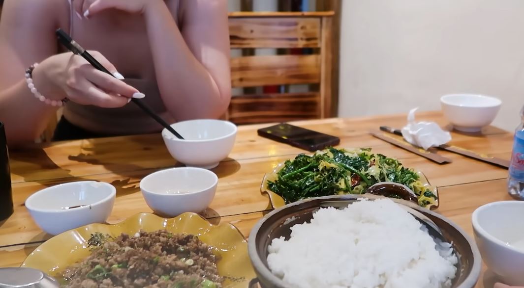 Món ăn khiến khách Tây vét sạch cả đĩa ở Sa Pa, rồi thốt lên ‘ngon nhất từ trước đến giờ’, hóa ra cực dễ làm tại nhà- Ảnh 2. Món ăn khiến khách Tây vét sạch cả đĩa ở Sa Pa, rồi thốt lên ‘ngon nhất từ trước đến giờ’, hóa ra cực dễ làm tại nhà- Ảnh 2.