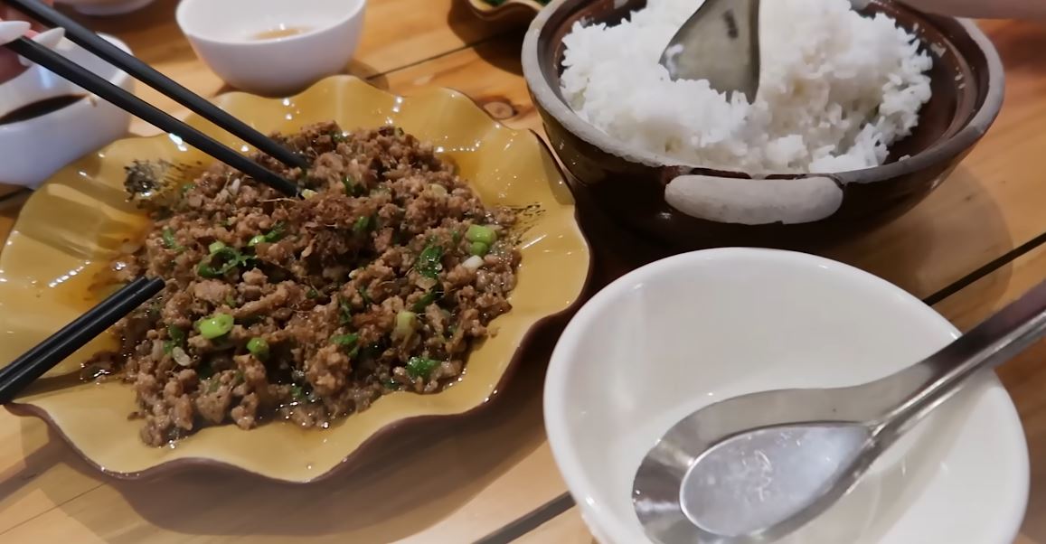 Món ăn khiến khách Tây vét sạch cả đĩa ở Sa Pa, rồi thốt lên ‘ngon nhất từ trước đến giờ’, hóa ra cực dễ làm tại nhà- Ảnh 3. Món ăn khiến khách Tây vét sạch cả đĩa ở Sa Pa, rồi thốt lên ‘ngon nhất từ trước đến giờ’, hóa ra cực dễ làm tại nhà- Ảnh 3.
