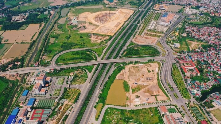Hà Nội: Đất nền ven vành đai 4 lại 'nổi sóng' - Ảnh 1. Hà Nội: Đất nền ven vành đai 4 lại 'nổi sóng' - Ảnh 1.
