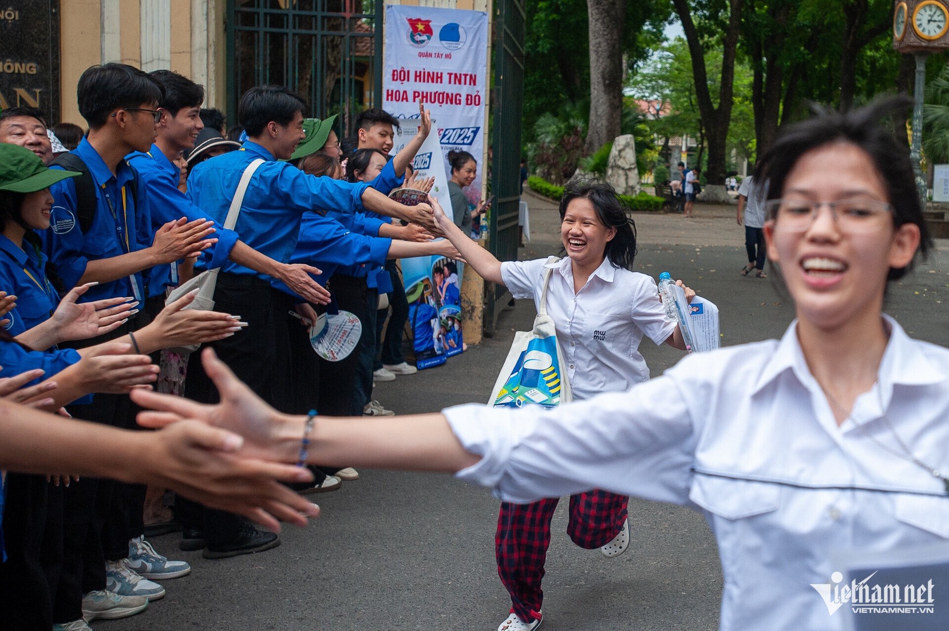 w-thi-10-tieng-anh-7-74596-14003517-1749375145852-17493751459731989425761.jpg