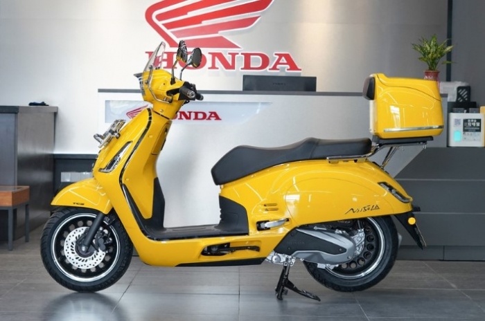 Xe ga 150cc giá 57 triệu đồng của Honda đẹp cổ điển, xịn như SH, rẻ ngang Air Blade- Ảnh 5. Xe ga 150cc giá 57 triệu đồng của Honda đẹp cổ điển, xịn như SH, rẻ ngang Air Blade- Ảnh 5.