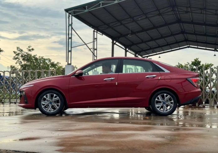 Giá lăn bánh Hyundai Accent mới nhất giảm sốc chưa từng có, thấp hơn hẳn Toyota Vios, chỉ ngang Kia Morning, xứng danh sedan hạng B rẻ nhất- Ảnh 4. Giá lăn bánh Hyundai Accent mới nhất giảm sốc chưa từng có, thấp hơn hẳn Toyota Vios, chỉ ngang Kia Morning, xứng danh sedan hạng B rẻ nhất- Ảnh 4.