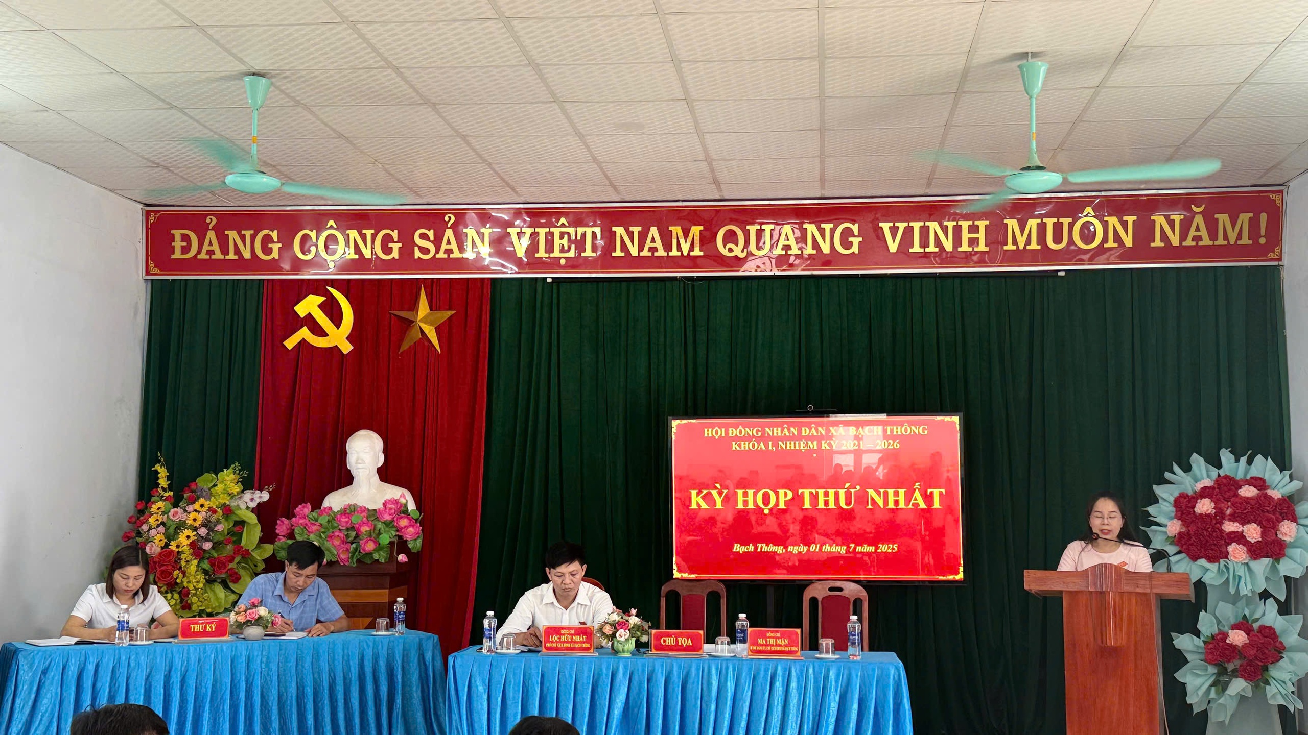 Không khí ngày đầu vận hành chính quyền 2 cấp ở tỉnh Thái Nguyên- Ảnh 6.